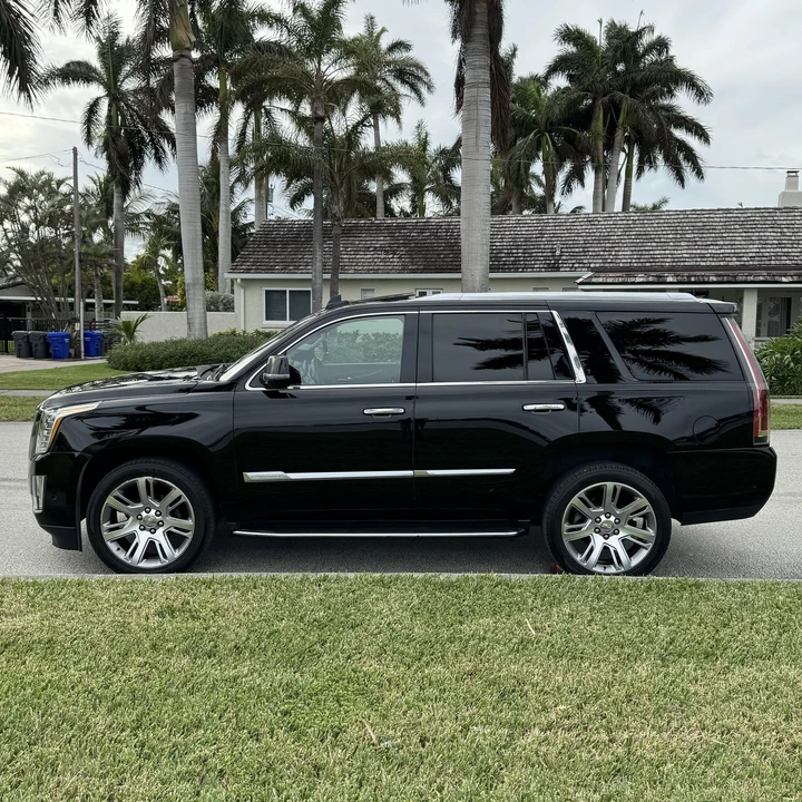 2017 Cadillac Escalade 4th Gen - Image 7 of 12