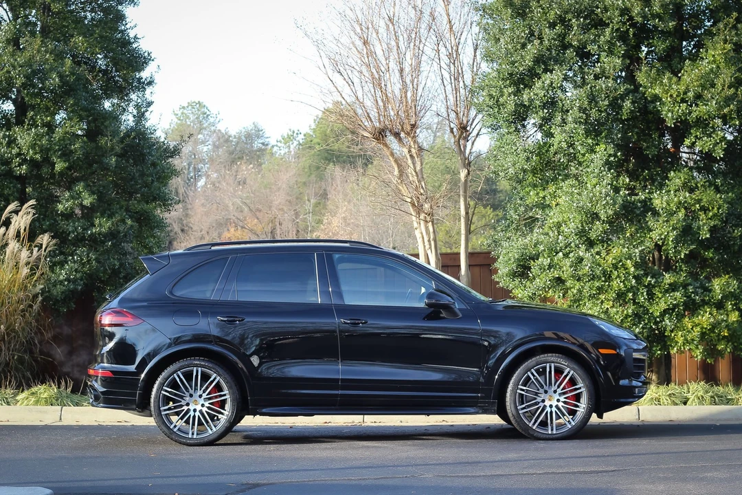2017 Porsche 958 Cayenne GTS - Image 5 of 18