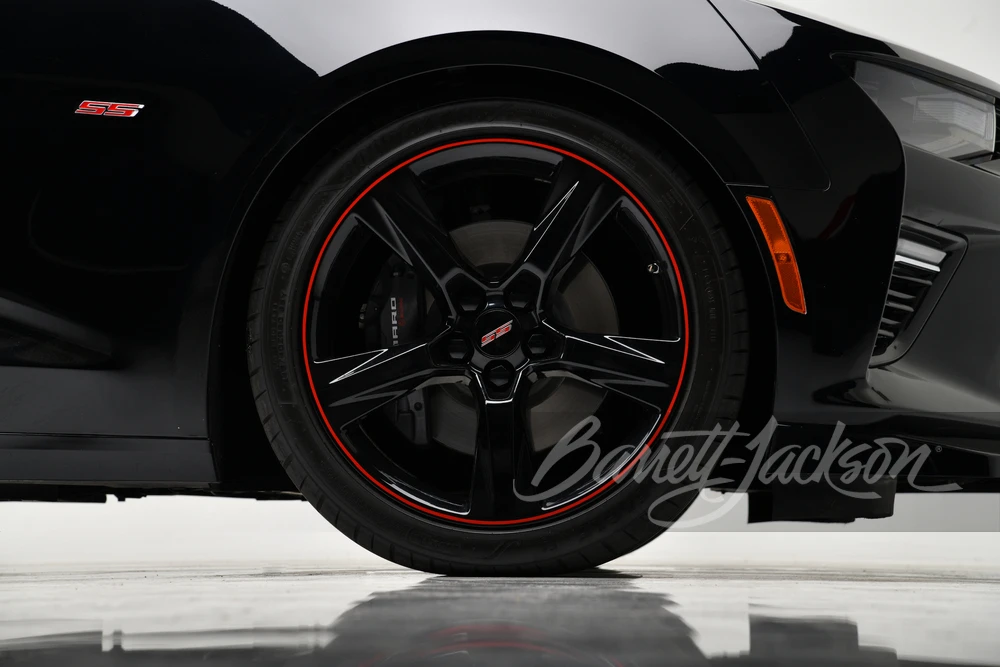 2017 Chevrolet Camaro 6th Gen - Image 10 of 25
