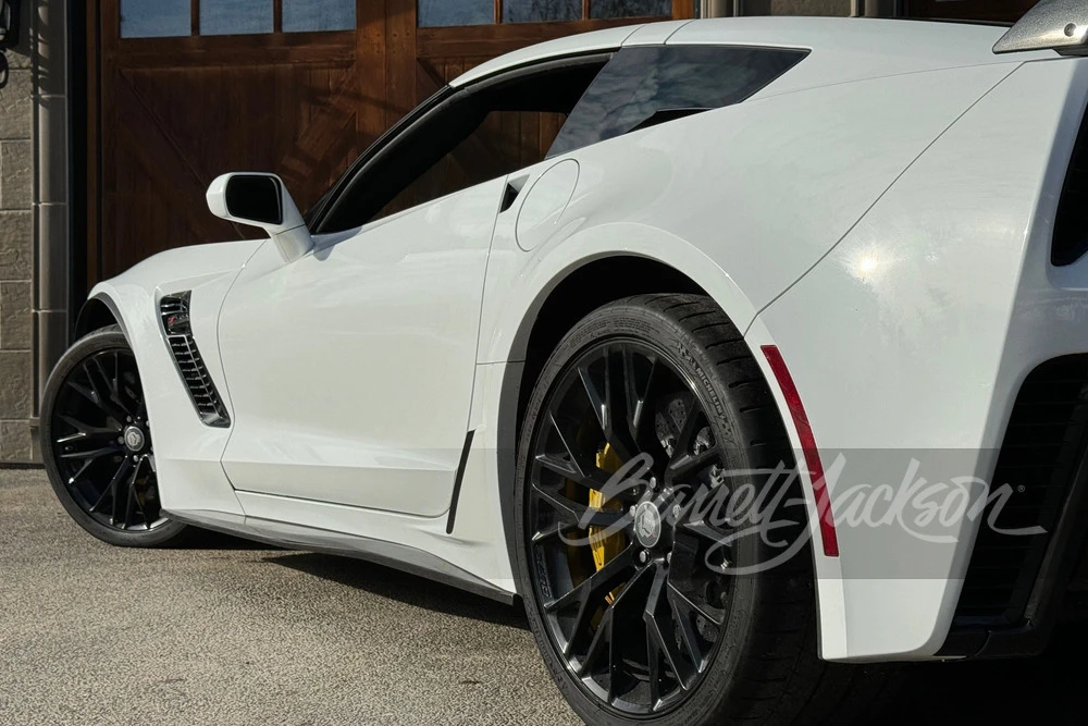 2017 Chevrolet Corvette C7 Z06 - Image 11 of 31