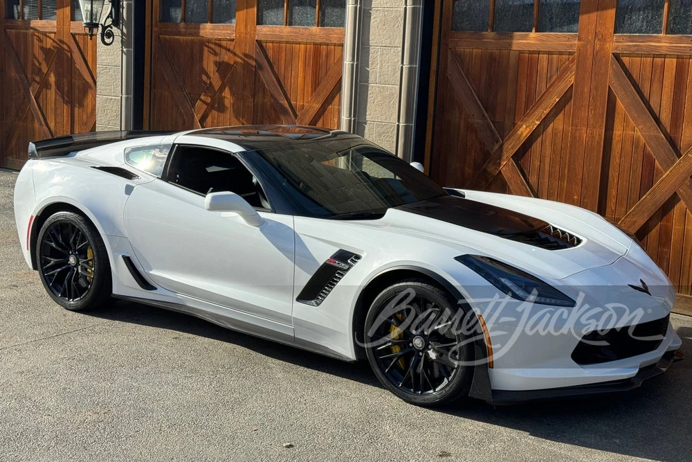 2017 Chevrolet Corvette C7 Z06 - Image 23 of 31