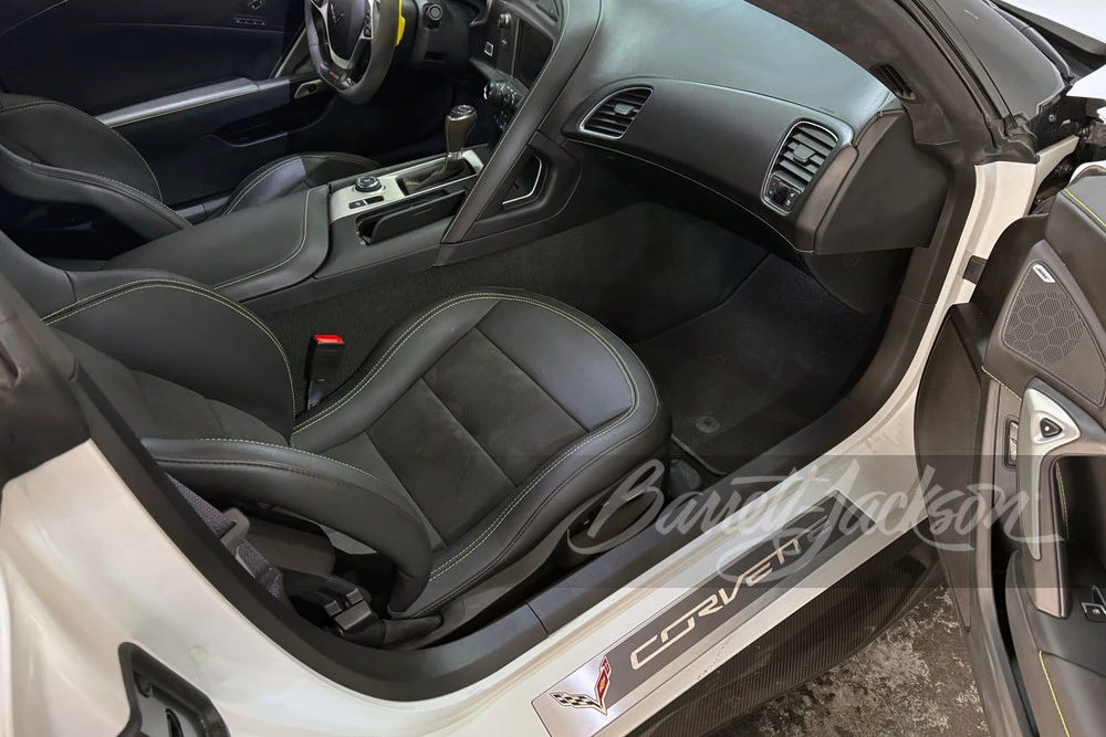 2017 Chevrolet Corvette C7 Z06 - Image 24 of 31