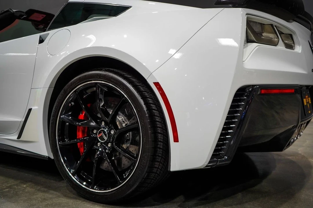 2017 Chevrolet Corvette C7 Z06 - Image 13 of 21