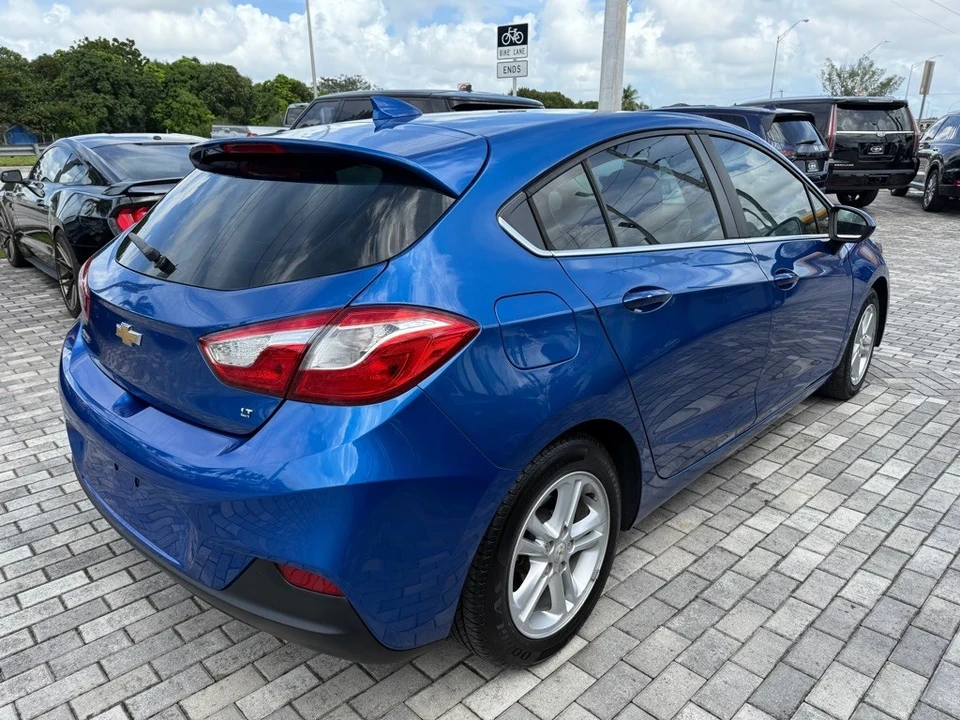 2017 Chevrolet Cruze - Image 8 of 21
