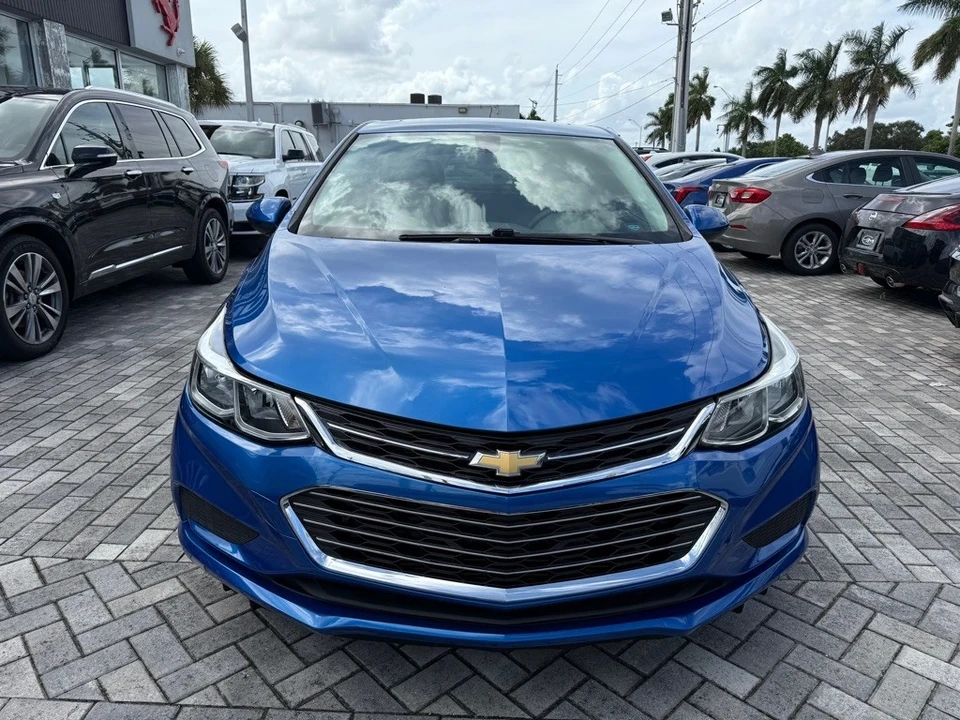 2017 Chevrolet Cruze - Image 2 of 21
