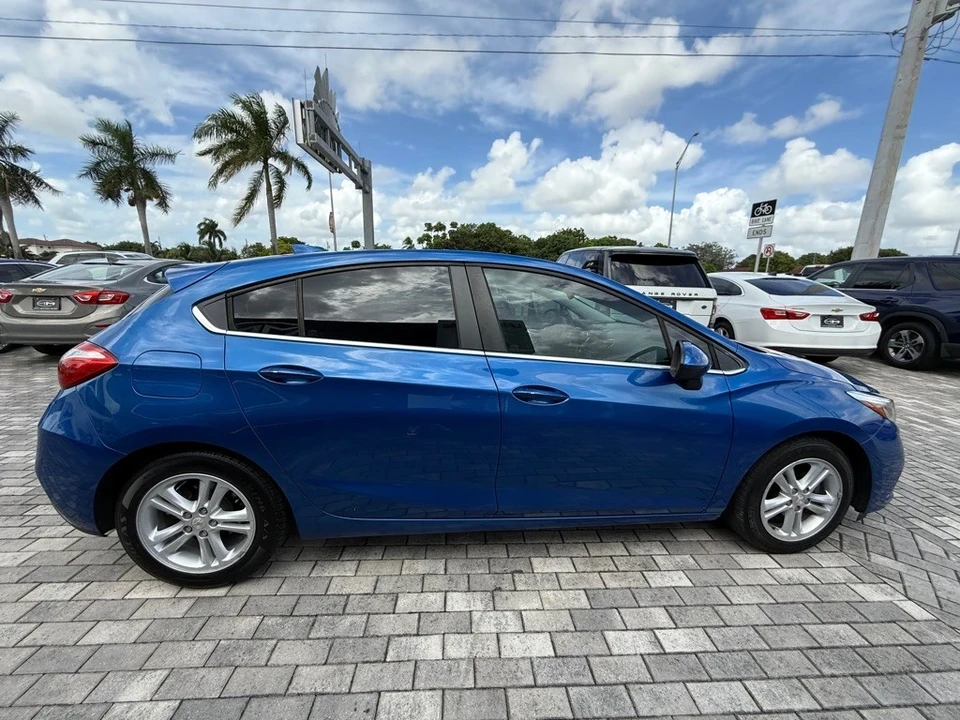 2017 Chevrolet Cruze - Image 9 of 21