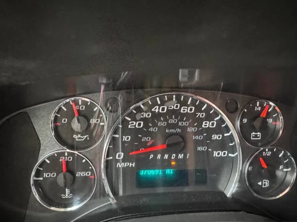 2017 Chevrolet Express - Image 2 of 13