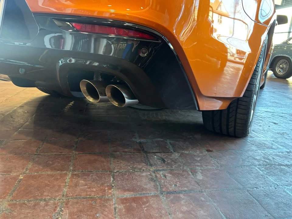 2017 Chevrolet SS - Image 5 of 10