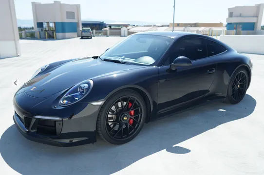 2017 Porsche 911 Carrera 4 GTS