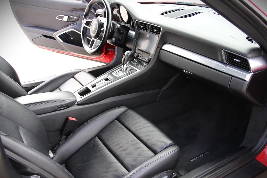 2017 Porsche 991 Carrera - Image 27 of 31