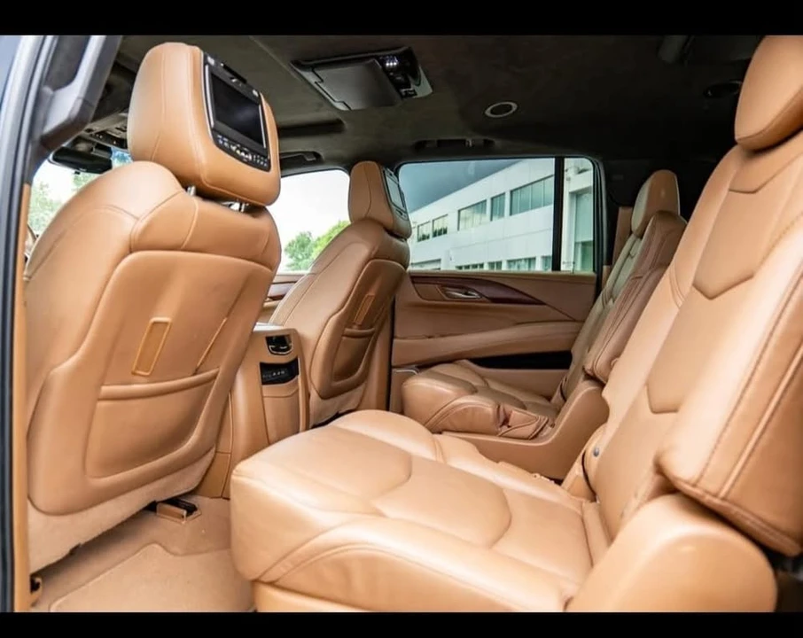 2017 Cadillac Escalade 4th Gen - Image 2 of 12