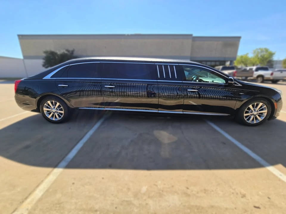 2017 Cadillac Series 70 & 75 - Image 4 of 6