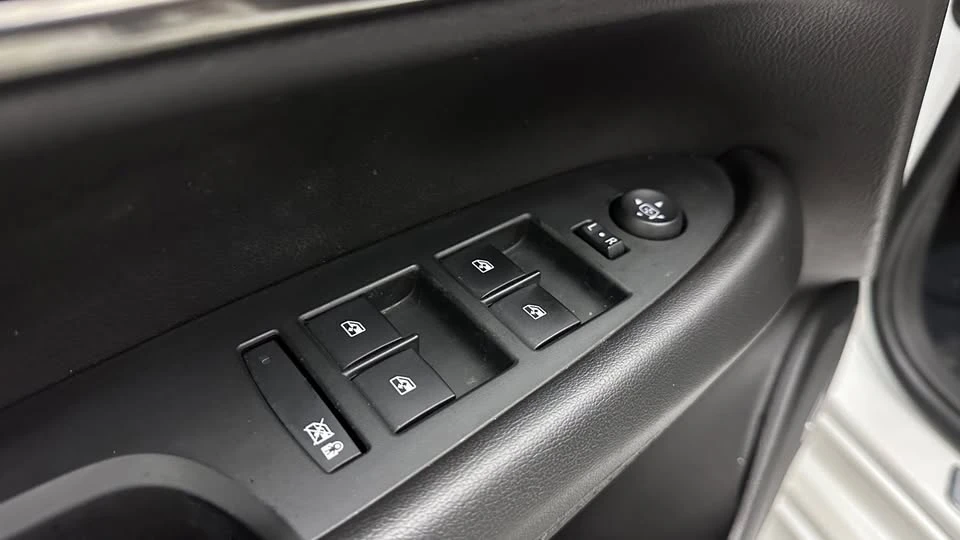 2017 Cadillac ATS-V - Image 11 of 19