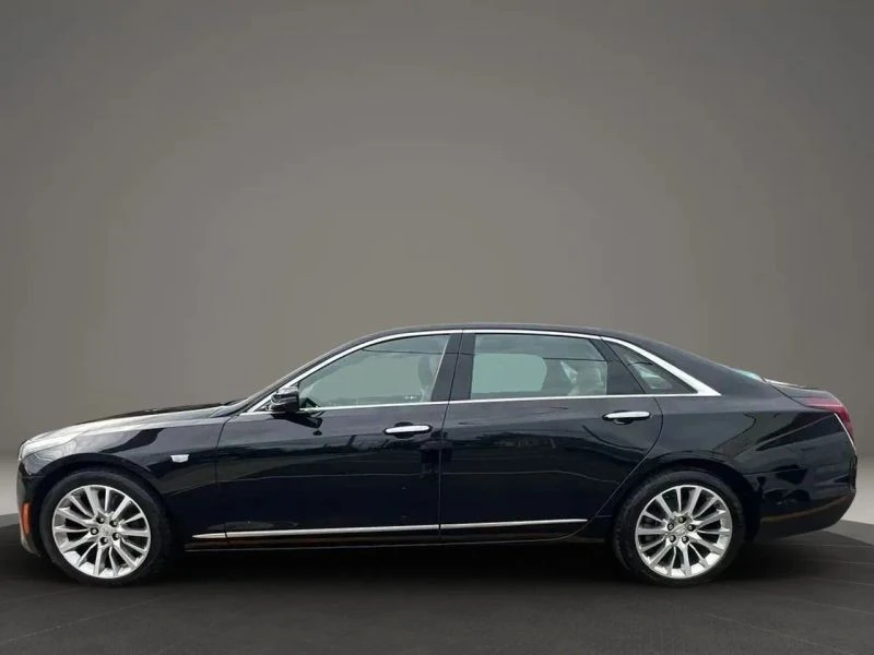 2017 Cadillac CT6 - Image 8 of 12