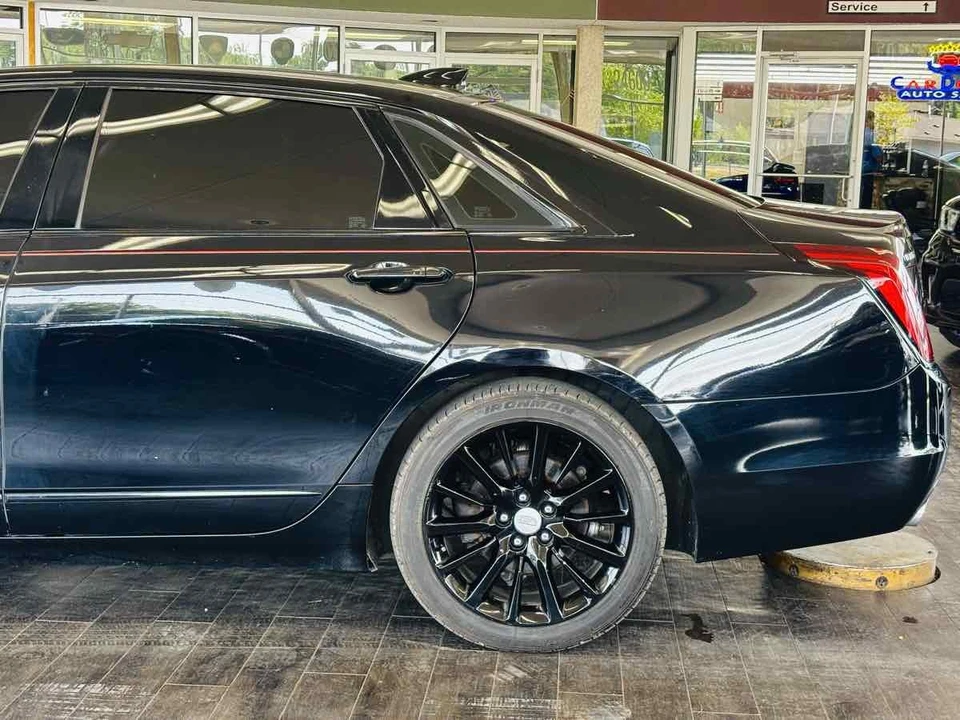 2017 Cadillac CT6 - Image 14 of 31