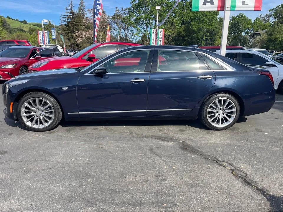 2017 Cadillac CT6 - Image 4 of 9