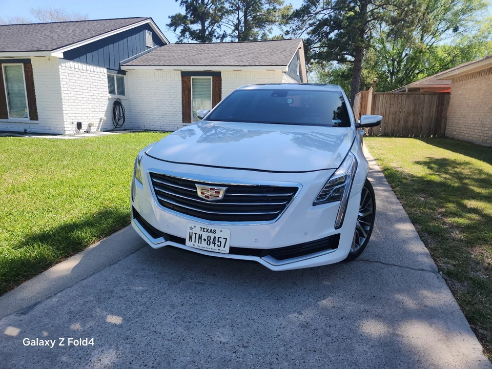 2017 Cadillac CT6 - Image 2 of 18