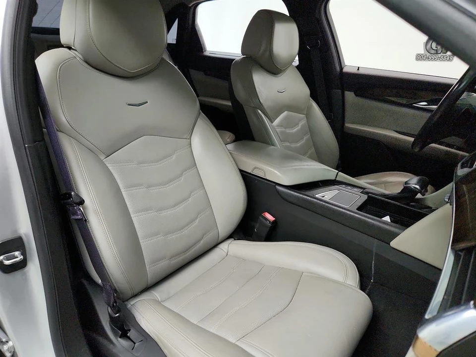 2017 Cadillac CT6 - Image 27 of 31