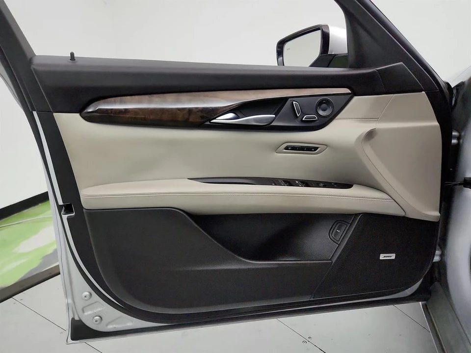 2017 Cadillac CT6 - Image 23 of 31