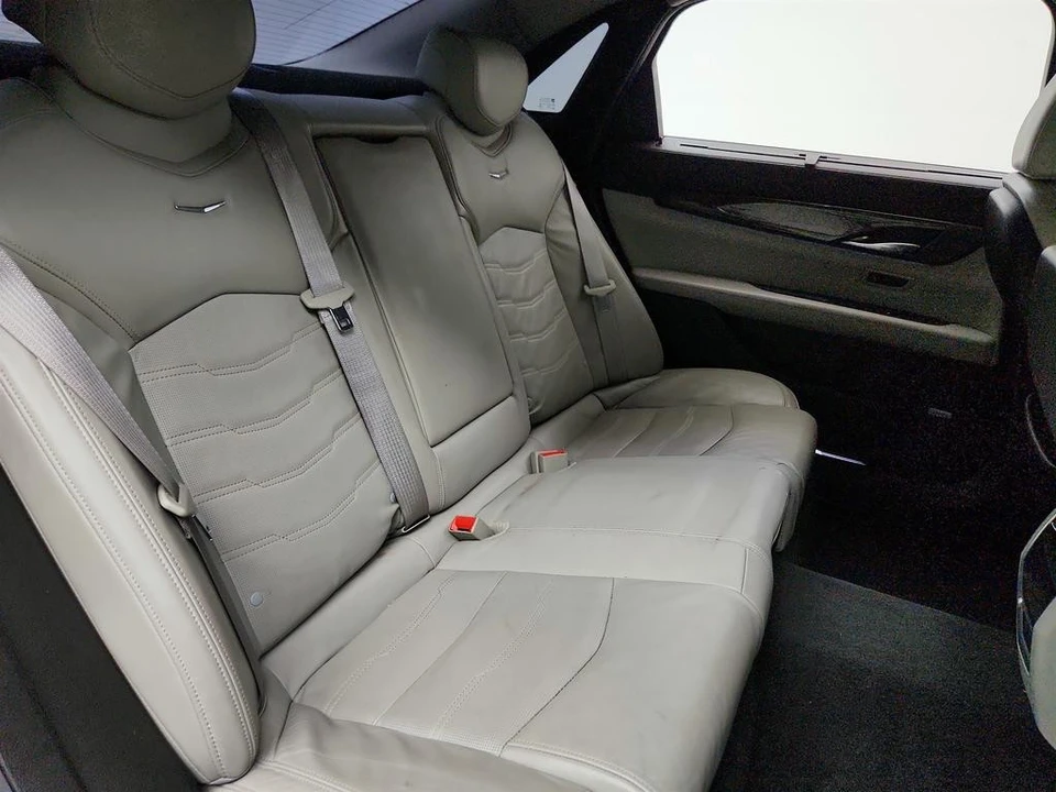 2017 Cadillac CT6 - Image 29 of 31