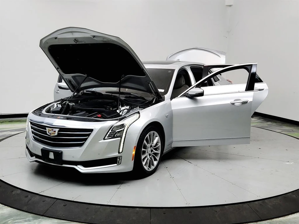 2017 Cadillac CT6 - Image 9 of 31