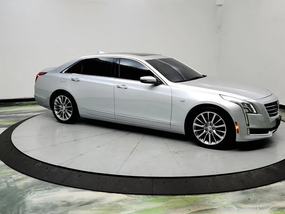2017 Cadillac CT6 - Image 3 of 31