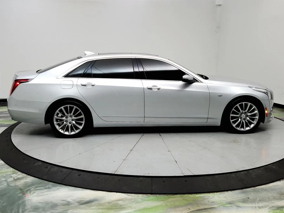 2017 Cadillac CT6 - Image 4 of 31