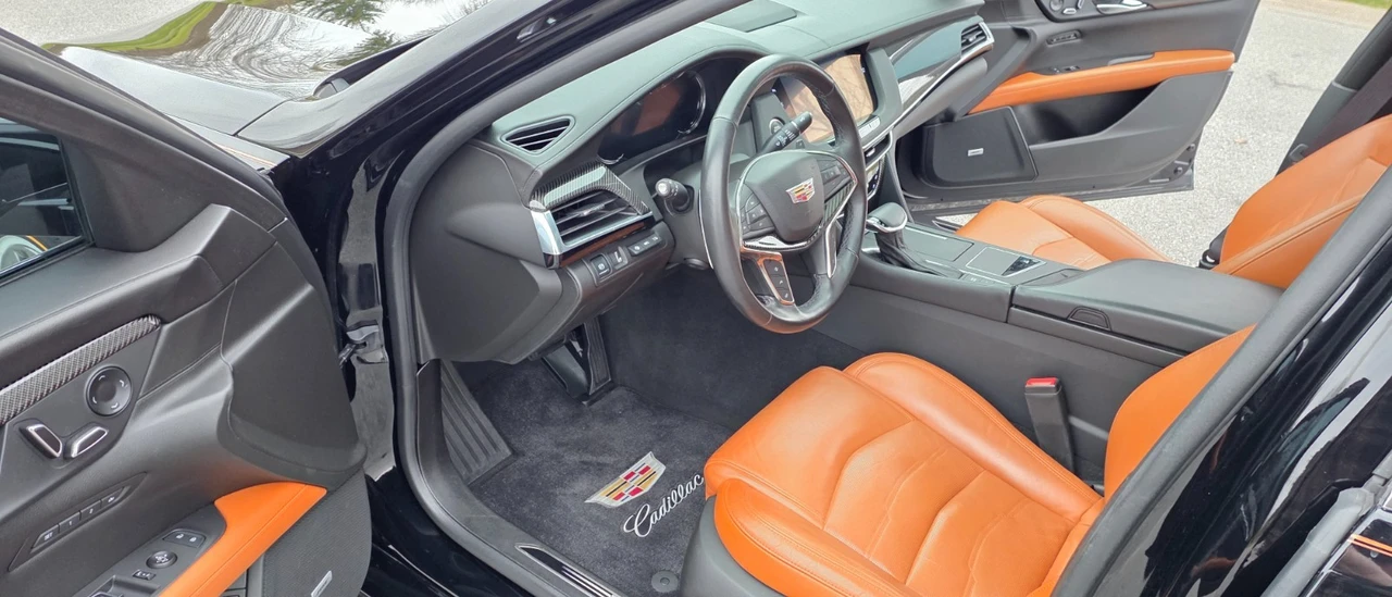 2017 Cadillac CT6 - Image 16 of 21