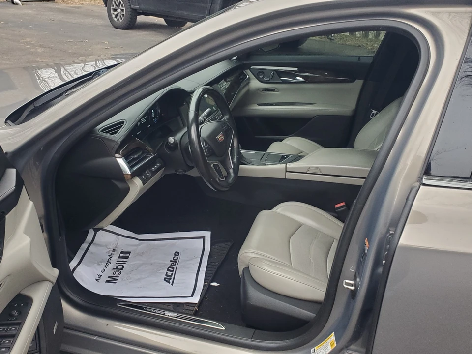 2017 Cadillac CT6 - Image 10 of 21