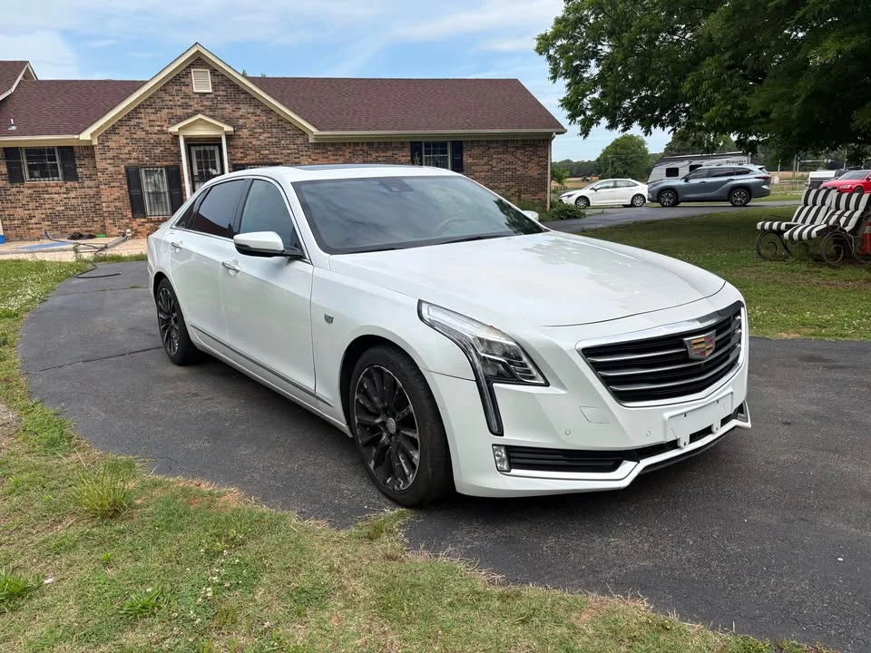 2017 Cadillac CT6 - Image 2 of 20