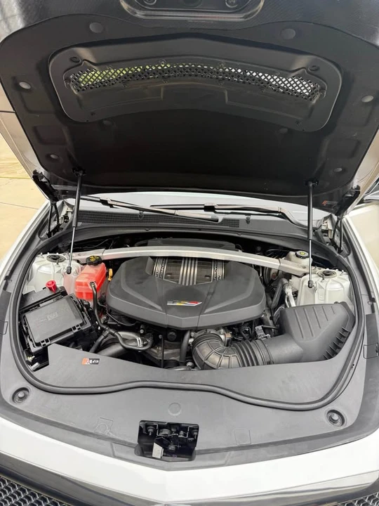2017 Cadillac CTS-V 3rd Gen - Image 10 of 11