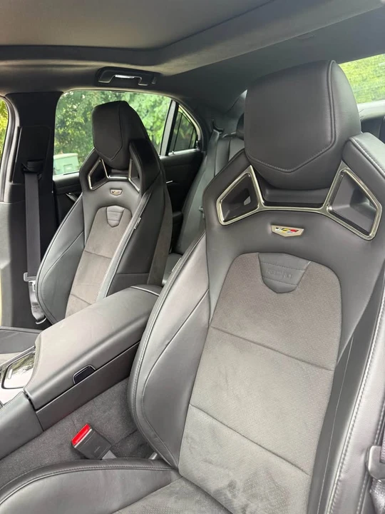 2017 Cadillac CTS-V 3rd Gen - Image 9 of 11