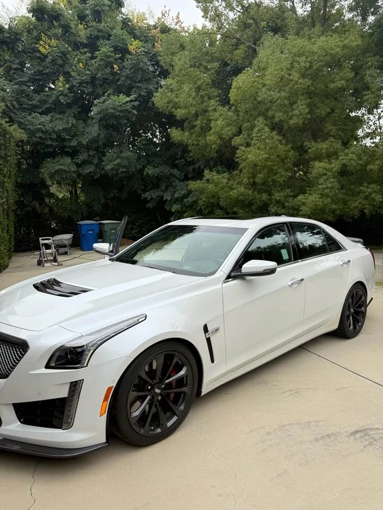2017 Cadillac CTS-V 3rd Gen - Image 2 of 11