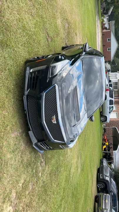 2017 Cadillac CTS-V 3rd Gen - Image 2 of 6
