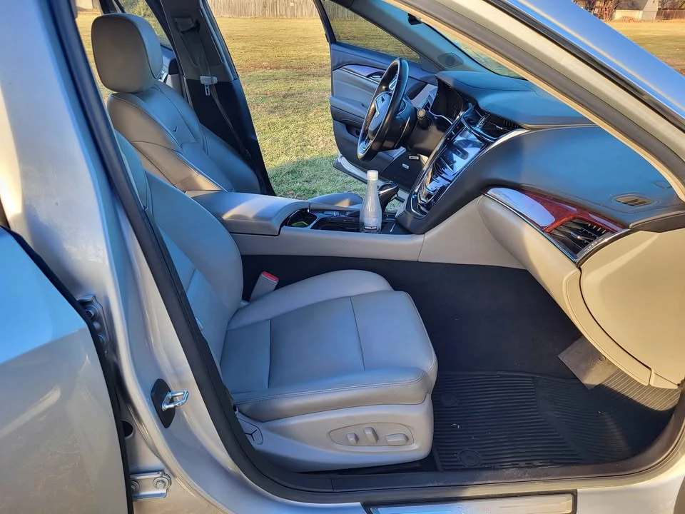 2017 Cadillac CTS 3rd Gen - Image 16 of 17