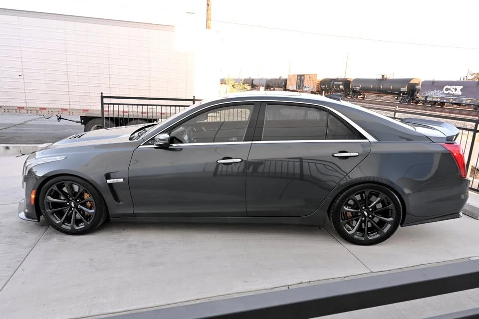 2017 Cadillac CTS-V 3rd Gen - Image 4 of 20
