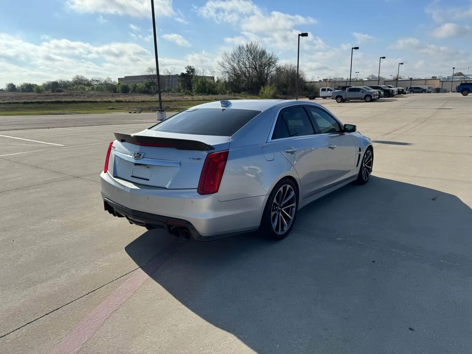 2017 Cadillac CTS-V 3rd Gen - Image 5 of 15