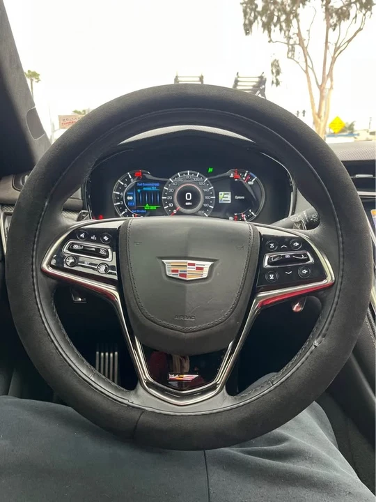 2017 Cadillac CTS-V 3rd Gen - Image 4 of 7
