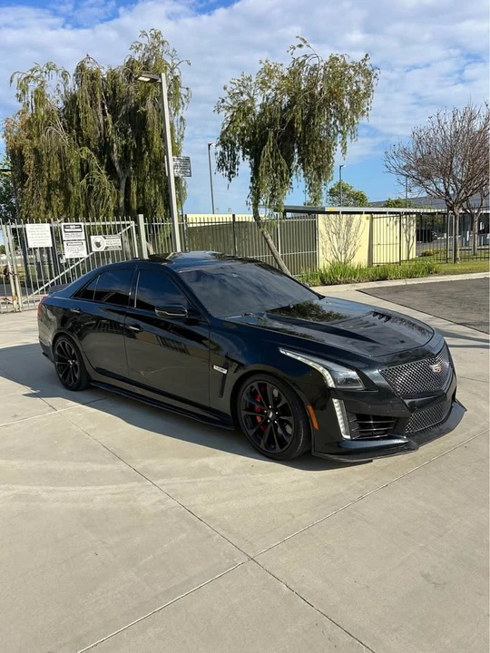 2017 Cadillac CTS-V 3rd Gen - Image 2 of 9