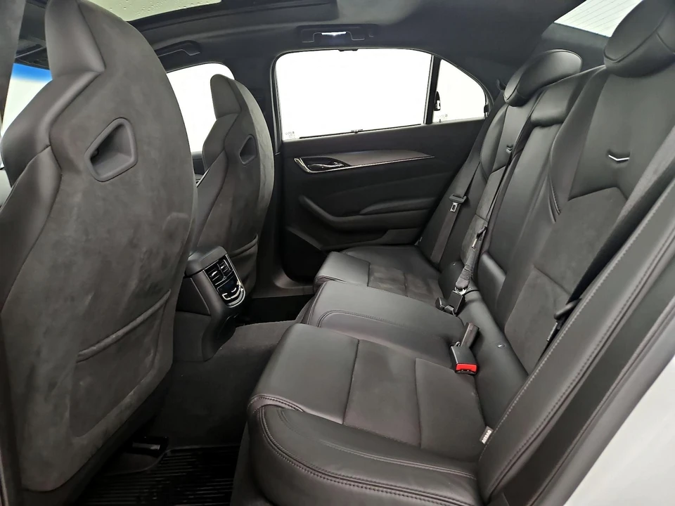 2017 Cadillac CTS-V 3rd Gen - Image 22 of 30