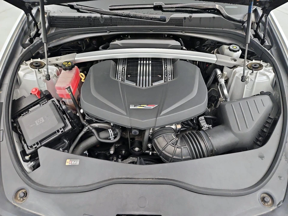 2017 Cadillac CTS-V 3rd Gen - Image 24 of 30