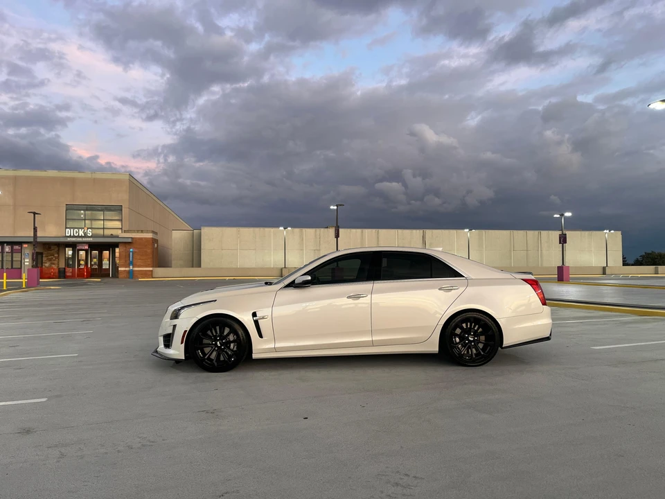 2017 Cadillac CTS-V 3rd Gen - Image 14 of 31