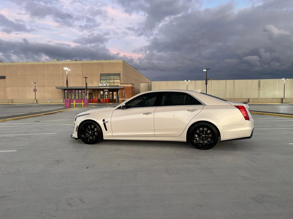 2017 Cadillac CTS-V 3rd Gen - Image 13 of 31