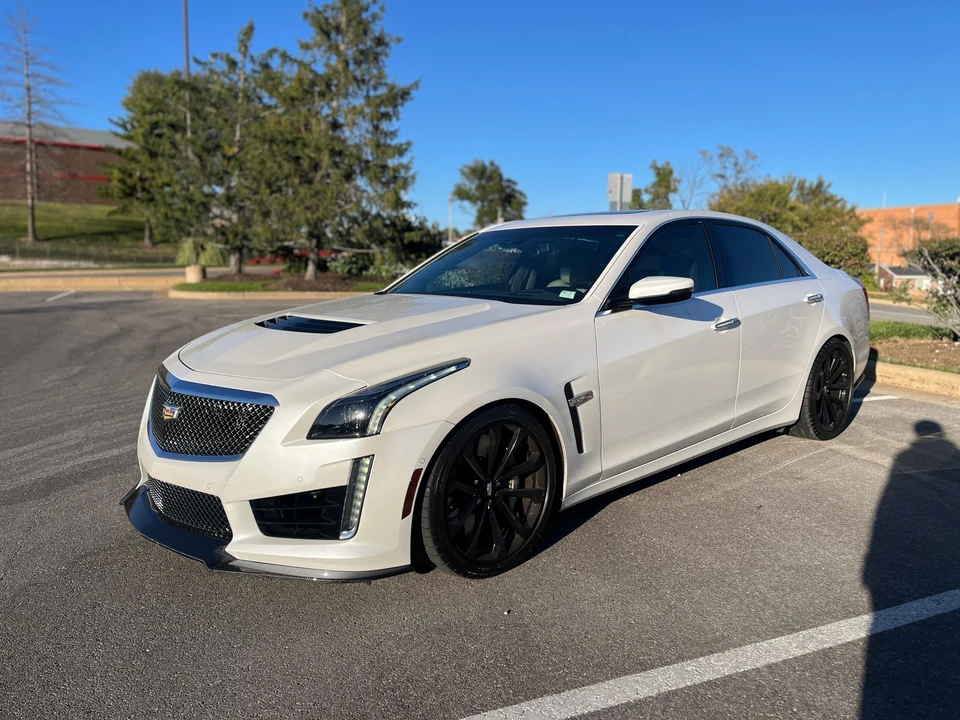 2017 Cadillac CTS-V 3rd Gen - Image 10 of 31