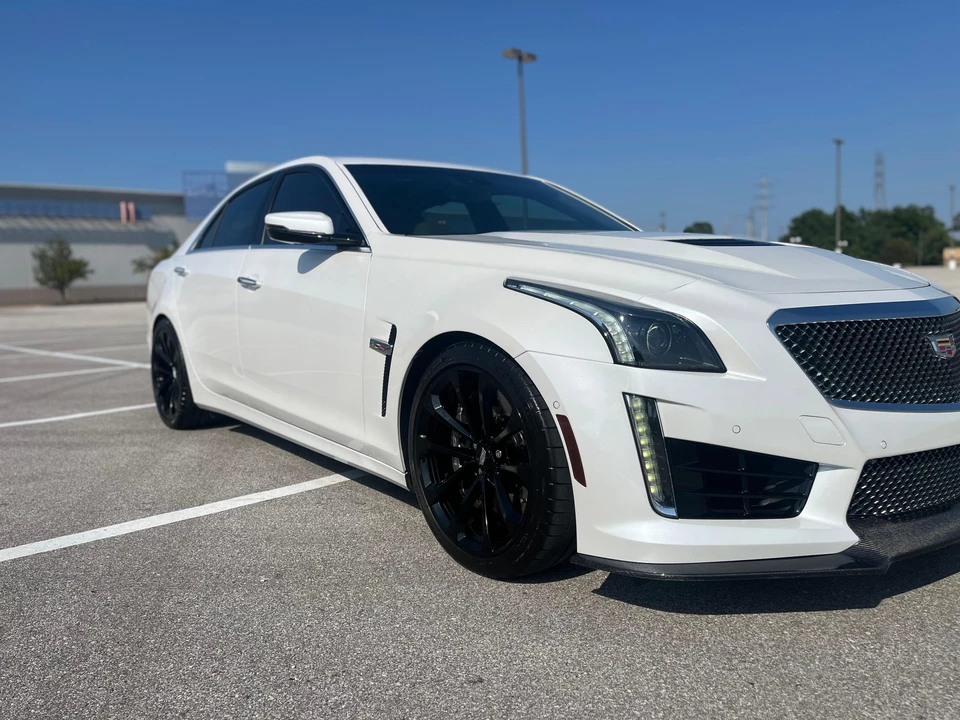 2017 Cadillac CTS-V 3rd Gen - Image 27 of 31