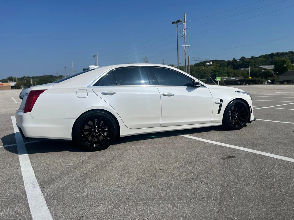 2017 Cadillac CTS-V 3rd Gen - Image 18 of 31