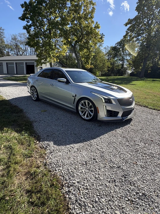 2017 Cadillac CTS-V 3rd Gen - Image 10 of 31