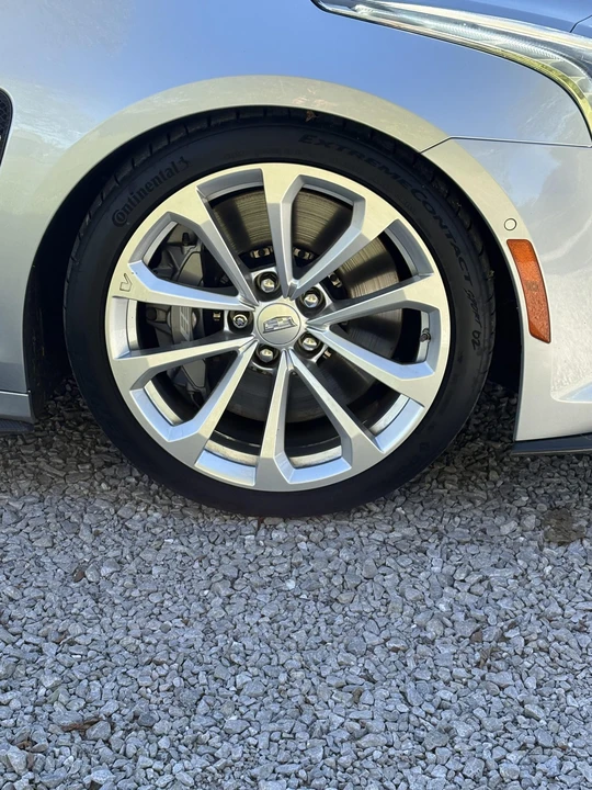 2017 Cadillac CTS-V 3rd Gen - Image 28 of 31
