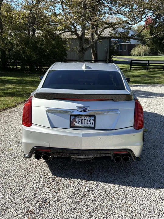 2017 Cadillac CTS-V 3rd Gen - Image 15 of 31