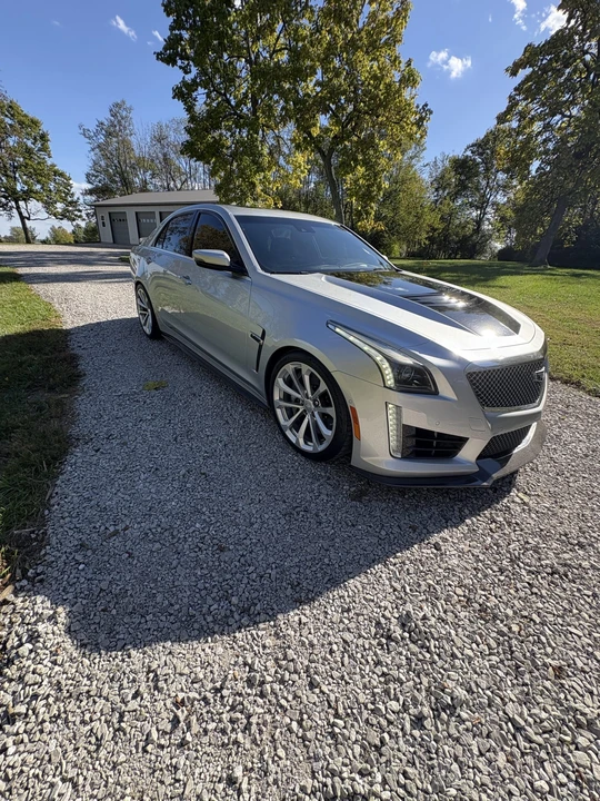 2017 Cadillac CTS-V 3rd Gen - Image 11 of 31